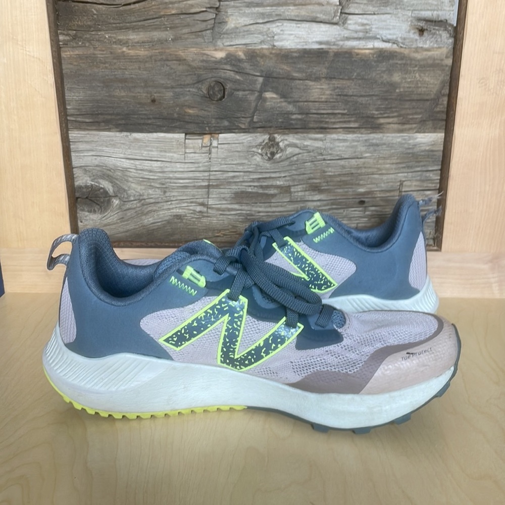 New Balance Dynasoft Sneakers Woman’s 9.5